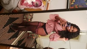 Annie-pierre outcall escort in Iron Mountain & sex parties